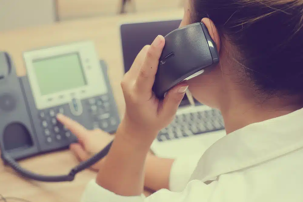 Close,Up,Hotline,Call,Centre,Woman,Work,As,Operator,And