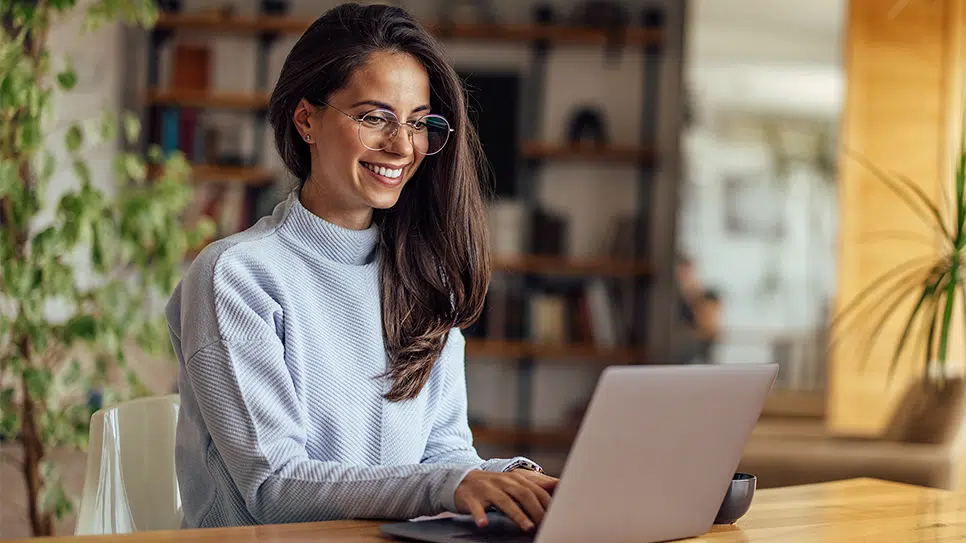 woman working on laptop